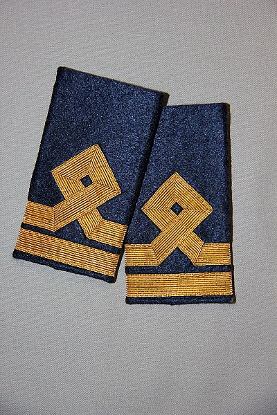 Погоны 2-го помощника П-3